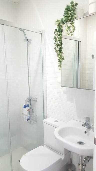 Aym Places Buen Viaje Parking Incluido Apartment Sevilla Bagian luar foto